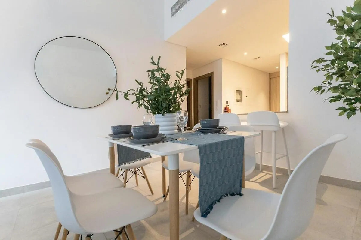 Stunning 2 Bed Apartment In Jvc Dubaj