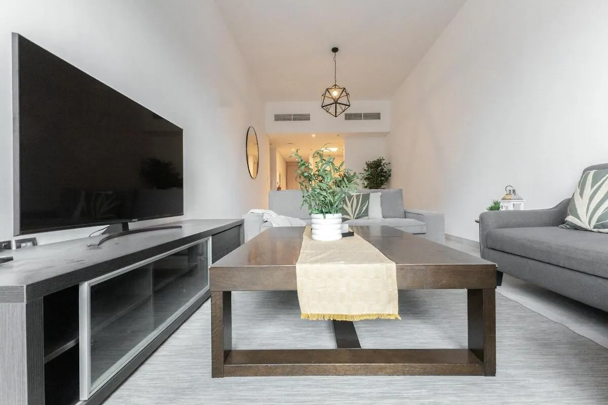 Stunning 2 Bed Apartment In Jvc Dubaj