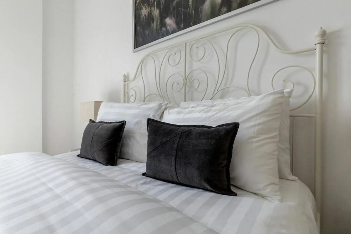 Stunning 2 Bed Apartment In Jvc Dubaj